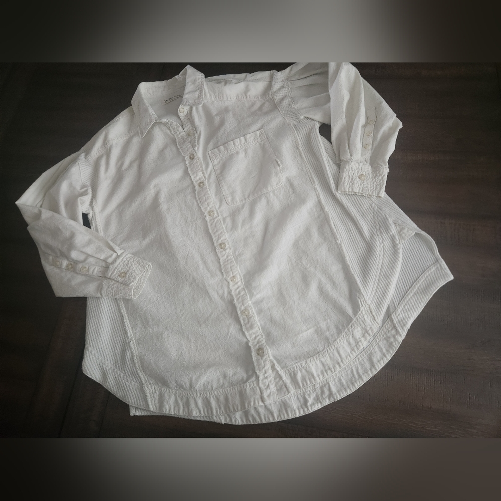 Women's We The Free White Waffle Button Down With Pocket Oversized Small‎